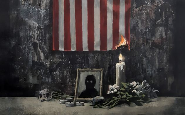 Banksy : Le drapeau américain mis à feu pour lutter contre le racisme