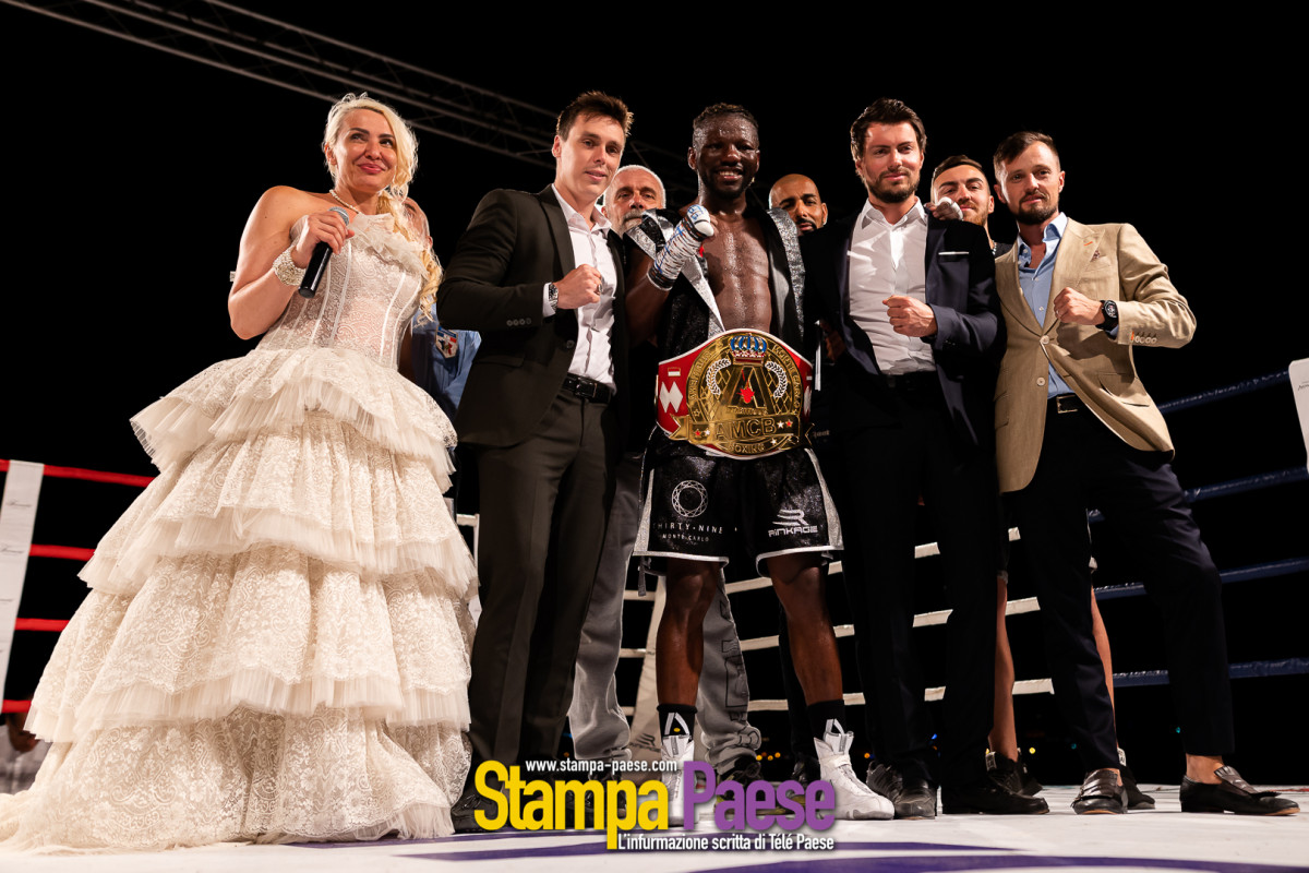 chill out on the bay