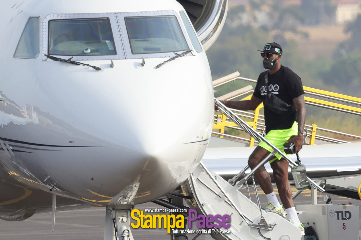 Escapade calvaise pour la star de NBA LeBron James | Stampa Paese