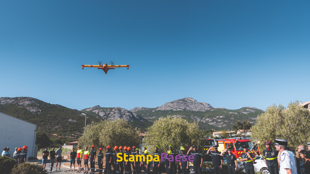 hommage canadair