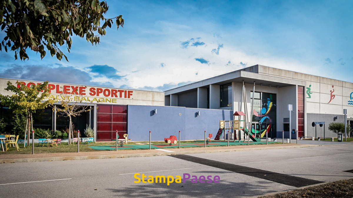 complexe sportif