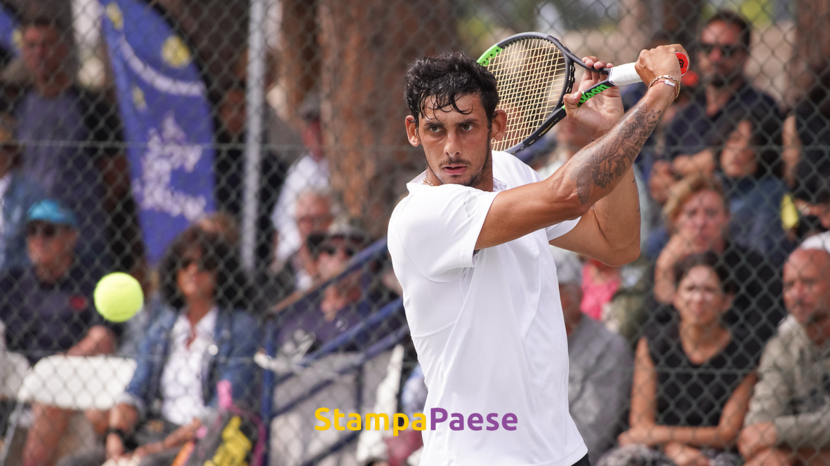 TENNIS