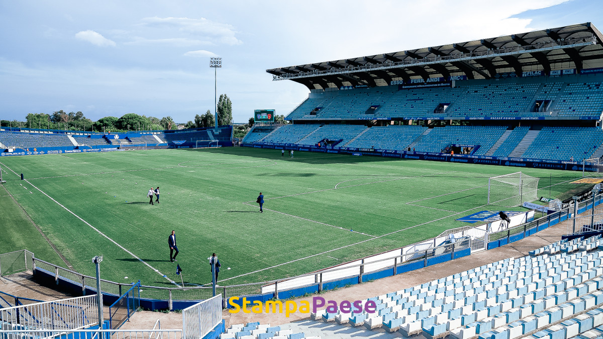 STADE ARMAND CESARI