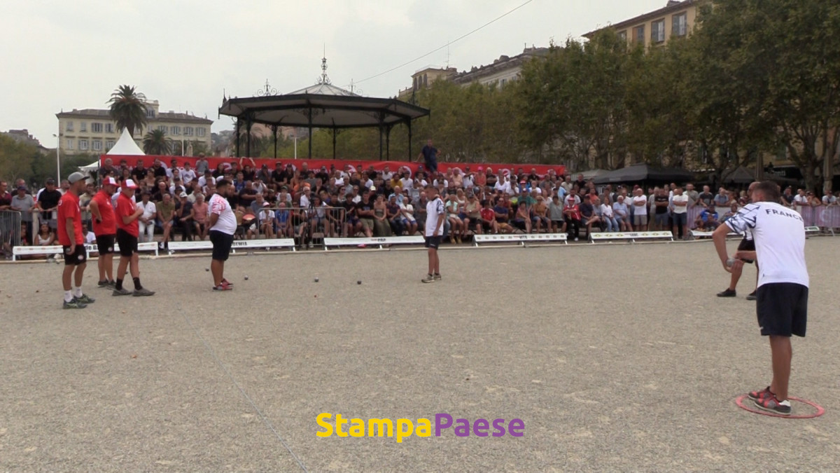 La finale a opposé les espoirs français à de valeureux insulaires