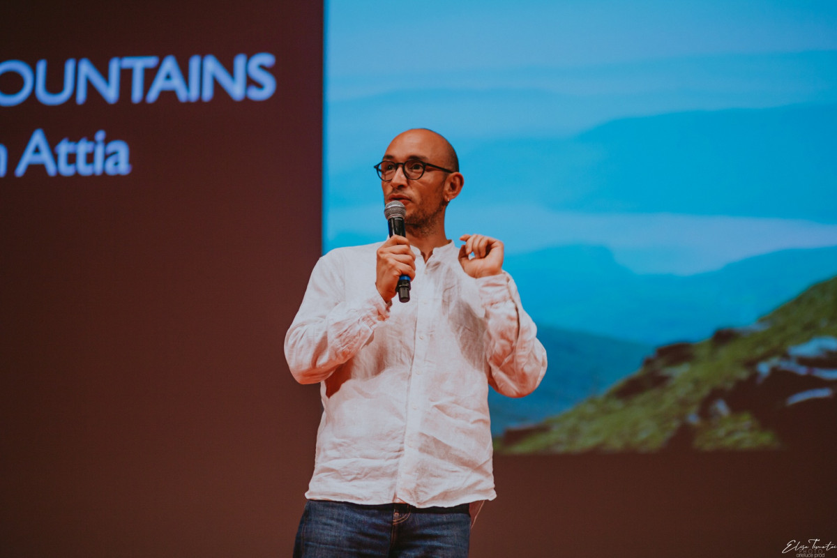 Majd Mastoura  sur la scène d'Arte Mare © Elisa Timotei