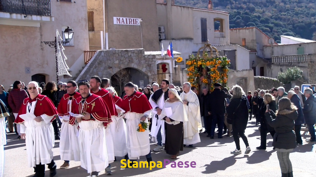 Procession de Sant'Antone Abbate à Aregnu