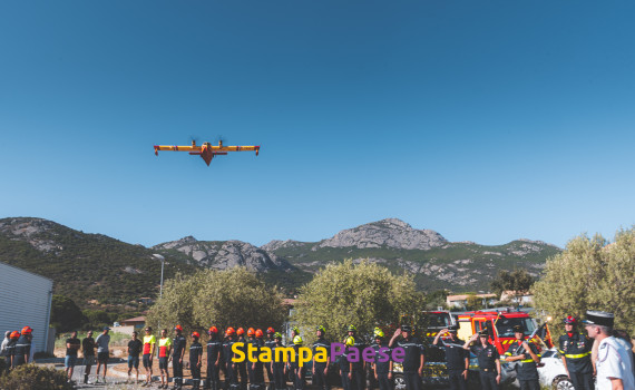 hommage canadair