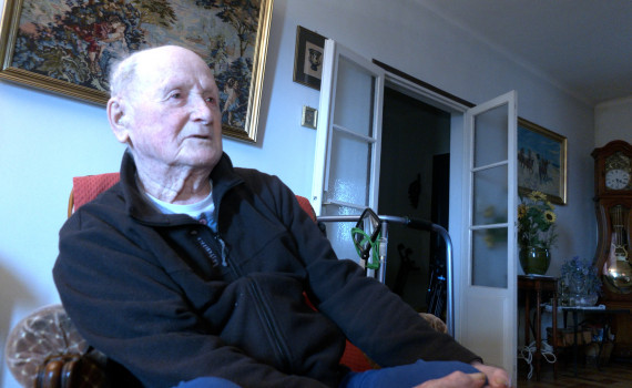 À 101 ans, le lieutenant-colonel Pierre Neuville transmet son histoire aux jeunes générations