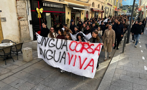 Manifestation L'Isula