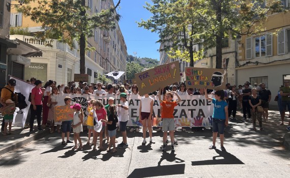 Manifestation Scola Corsa