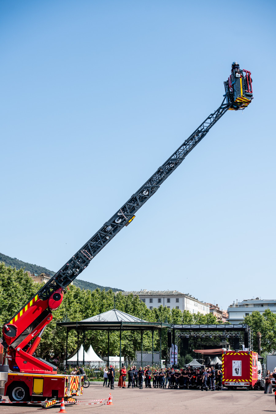Démonstration des pompiers du SIS 2B
