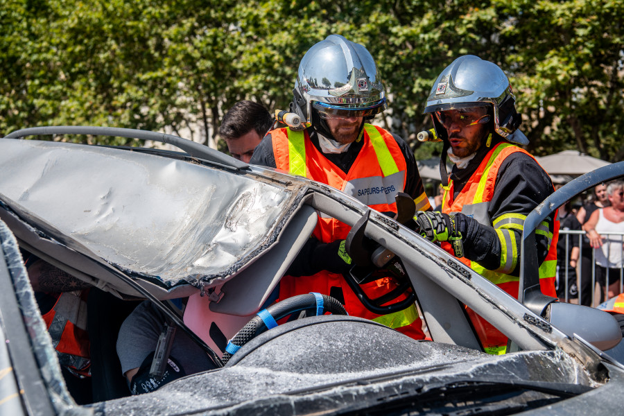 Démonstration des pompiers du SIS 2B