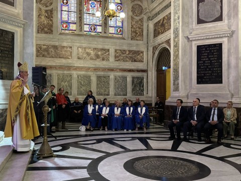 La cérémonie a été célébrée par le Cardinal Bustillo.